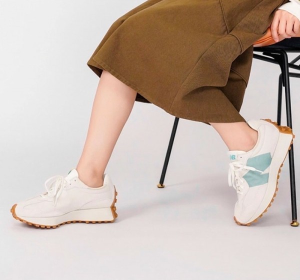 잇썸몰,뉴발란스 327 문빔 스톰 WS327HG1