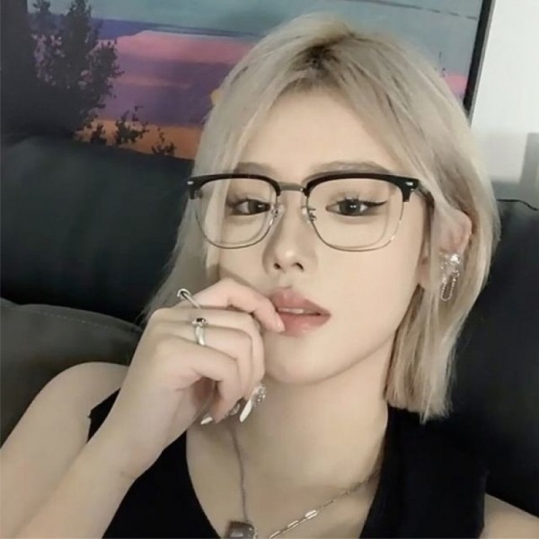 잇썸몰,반뿔테 블루라이트차단안경 하금테안경 자외선 안경태