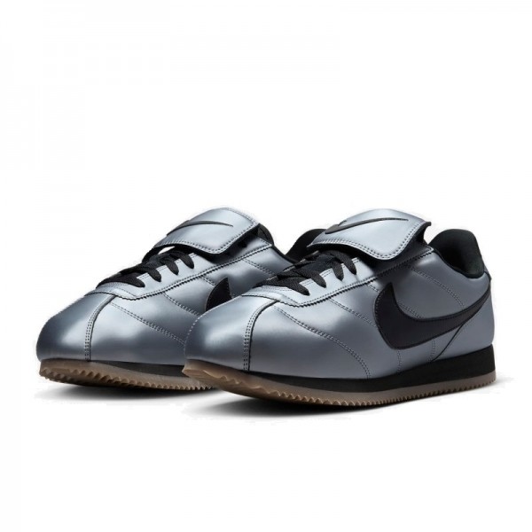 잇썸몰,나이키 코르테즈 SE 메탈릭 실버 쿨 그레이 HQ3490-099