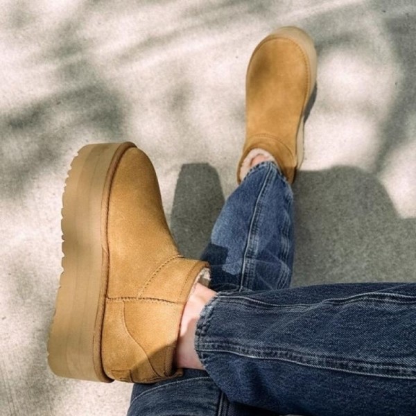 잇썸몰,UGG 어그 Classic Ultra Mini Platform 1135092