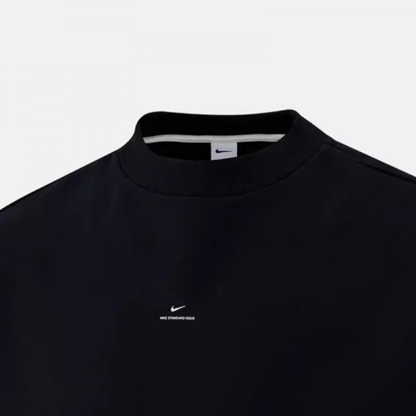 잇썸몰,나이키 스탠다드 이슈 써마 핏 크루넥 맨투맨 티셔츠 IM5902-010