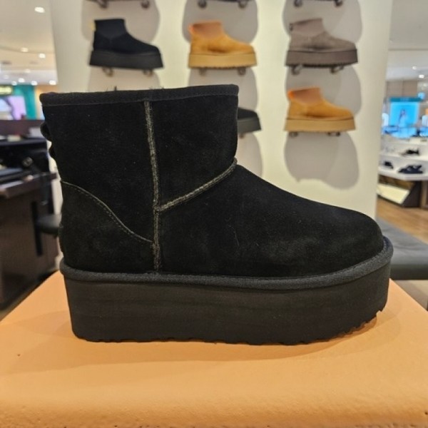 잇썸몰,어그 UGG 여성 클래식 미니 플랫폼 부츠 1134991-BLK